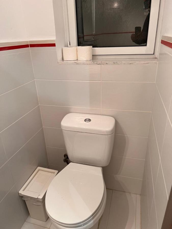 Small Budget Diamond Apartment In Agias Sofias. Saloniki Zewnętrze zdjęcie